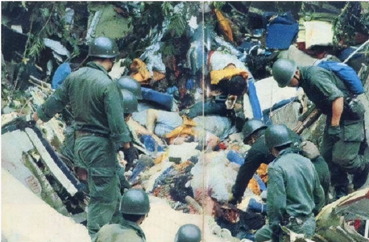 日航123空难事故调查,日航123号班机空难搜救