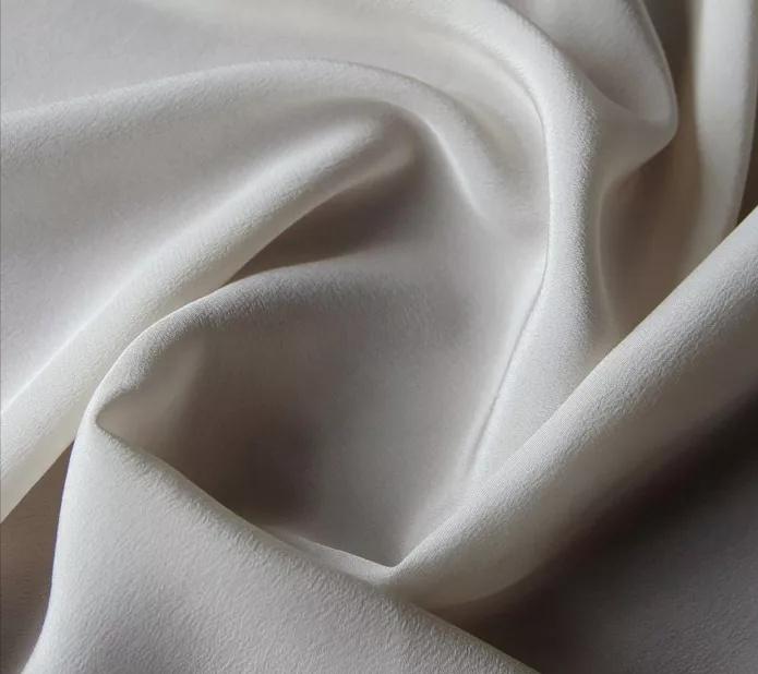 炎热夏天穿什么材质衣服舒服凉快,炎热夏天穿什么面料好