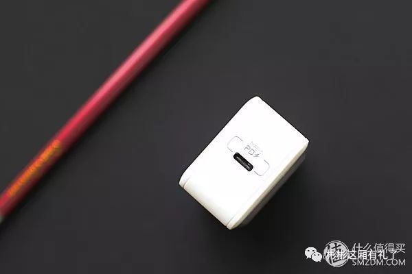 苹果momax充电器评测,苹果momax充电器测评