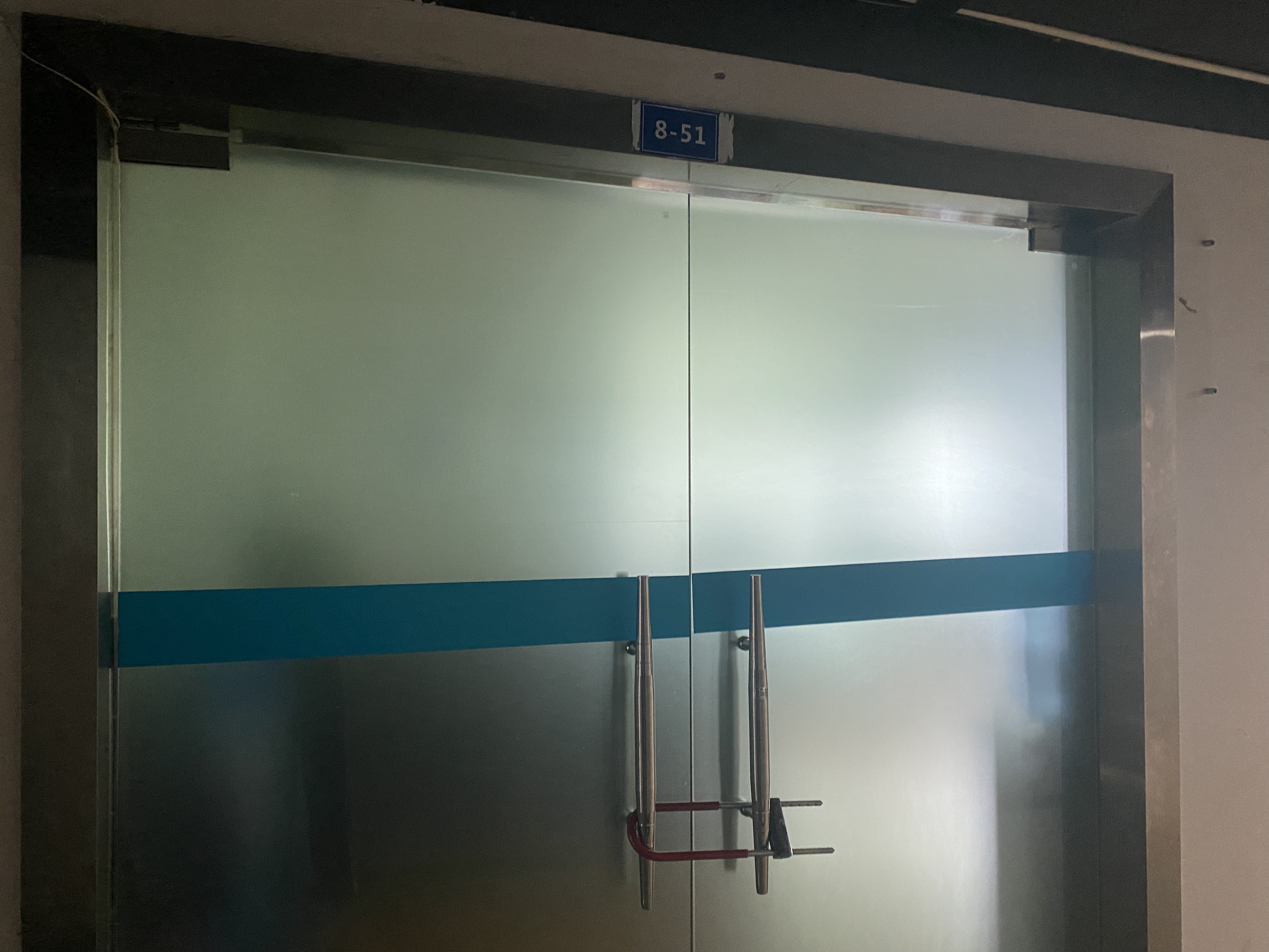 麻辣调查:背不出资料就扣1600,摩尔国际货运司机招聘是*局骗**?