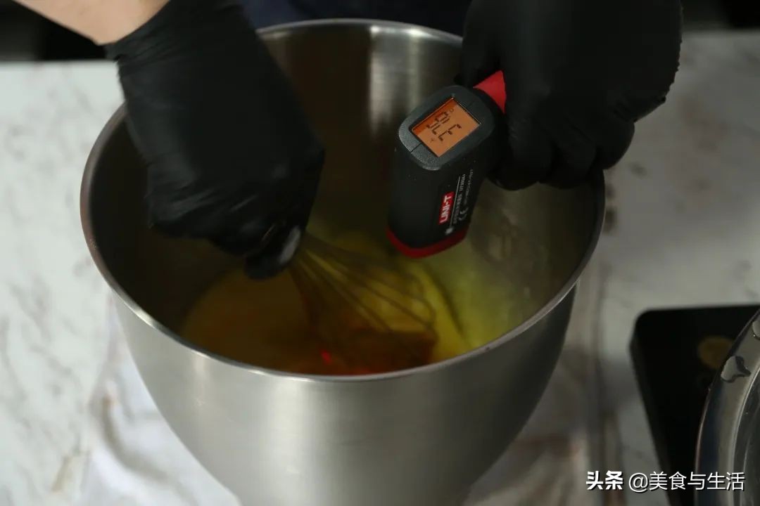 草莓奶油蛋糕教程来了你学会了没,韩国草莓蛋糕