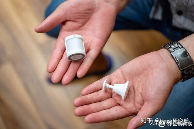 智能语音控制家用监控,语音控制全屋智能设备