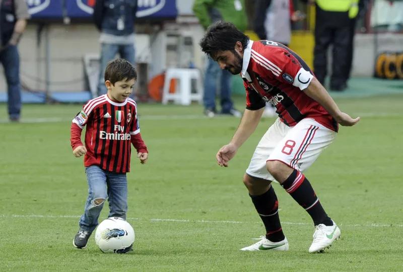 绿茵屠夫加图索为队友出头,足坛屠夫加图索