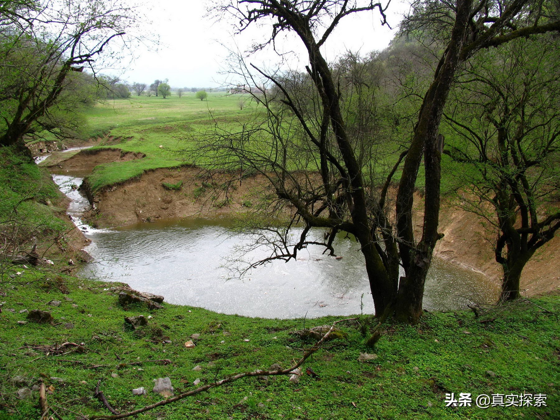 探索湖北五峰虎眼天坑,湖北天坑未解之谜