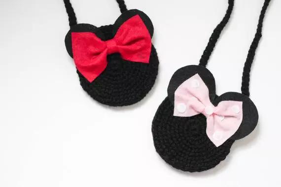 如何钩小包上的小装饰,钩个随身小包包好看