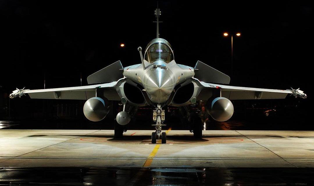 达索阵风战斗机vs布加迪,法国达索阵风