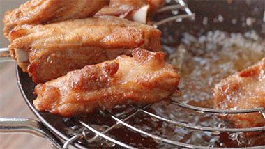 蒜香排骨椒盐排骨最正宗的做法,椒盐蒜香排骨的做法和腌制方法