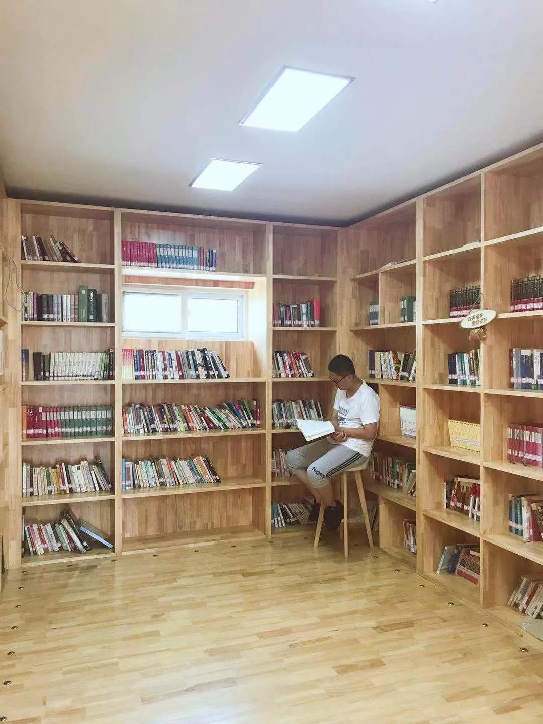 走进图书馆沐浴书香活动,走进书香校园感受读书魅力