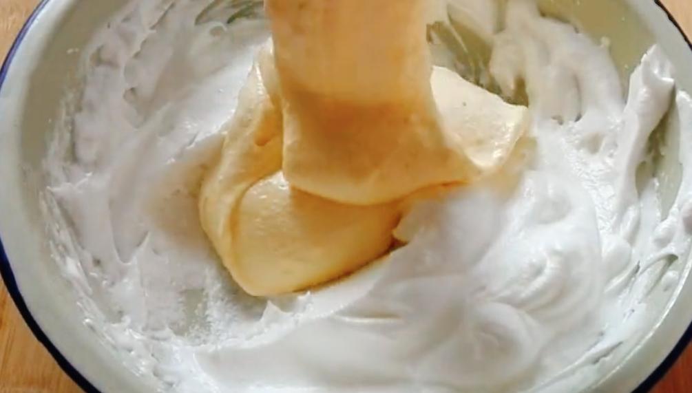 电饭锅自制蛋糕怎么不塌陷,电饭锅蛋糕做法家庭版简单不蓬松