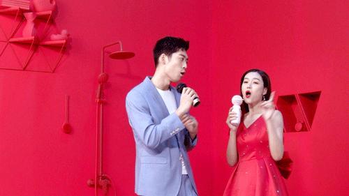 百万调音师黄磊李佳琦,李佳琦黄磊同台唱歌