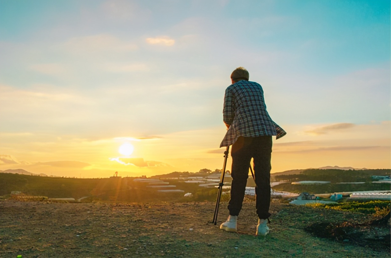 情侣分手后亲密聊天记录被曝光,男友和前任分手的原因