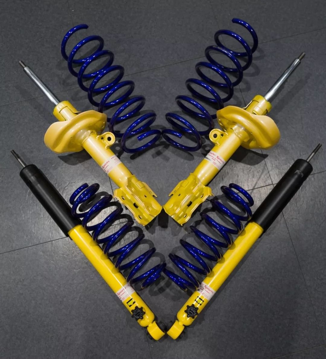 特斯拉modely避震改装,特斯拉modely改装避震