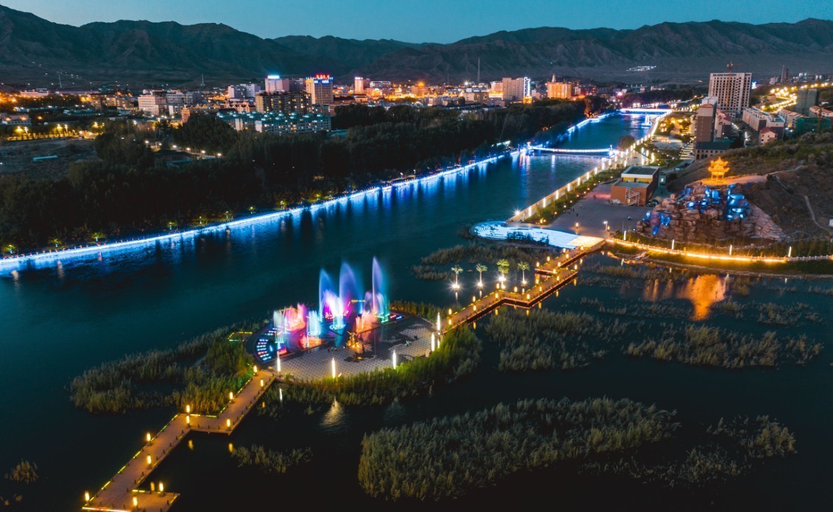 富蕴县滨河公园,富蕴县滨河公园网红打卡地