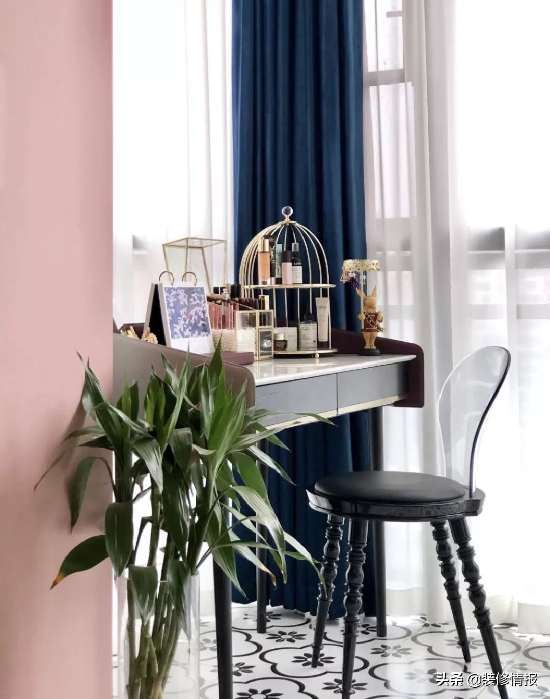 阳台改卧室装修效果图小户型,卧室通阳台推拉门还是改窗户好