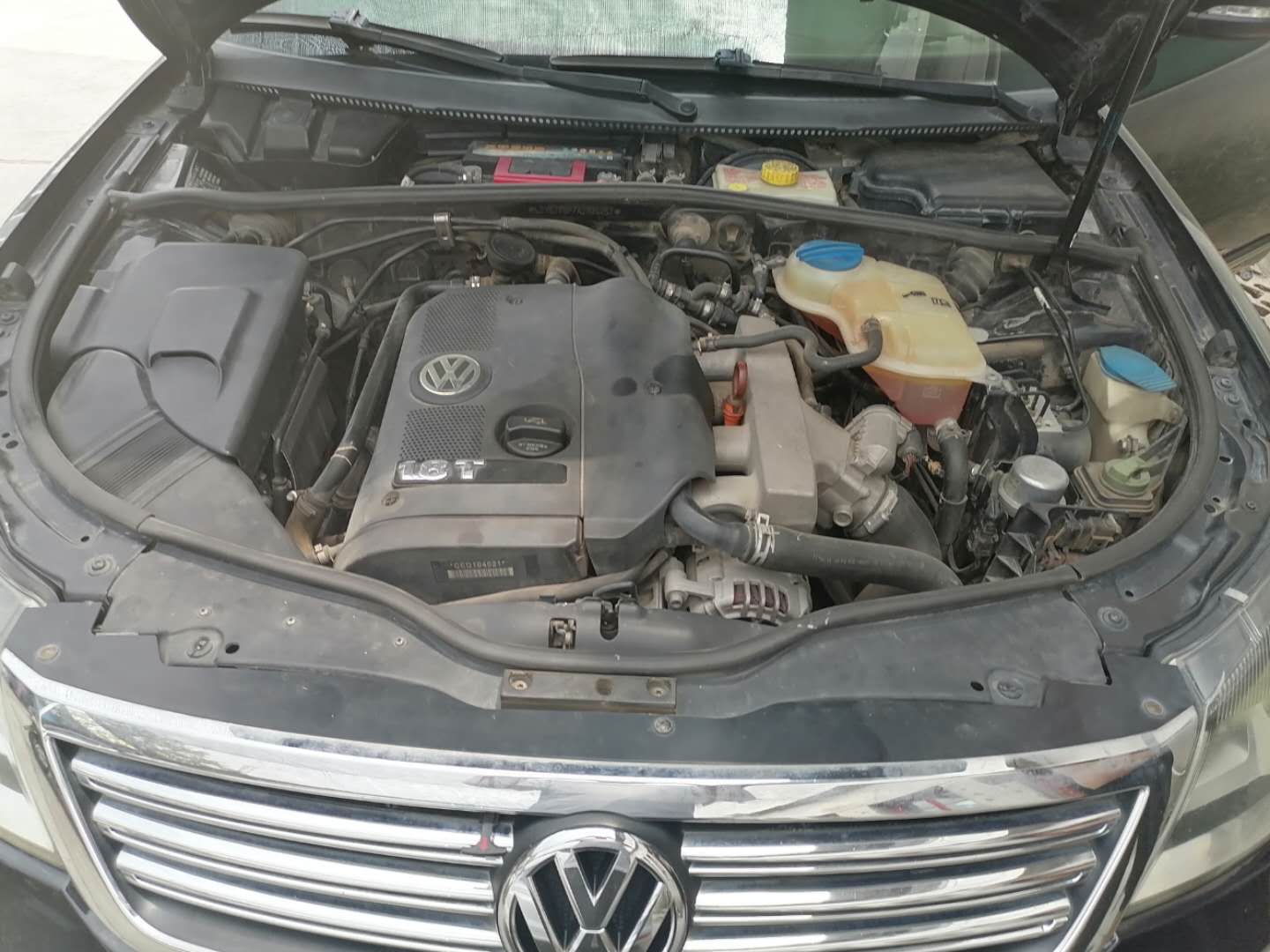 帕萨特领驭挂d挡往前冲车身共振,帕萨特领驭p挡应急解锁