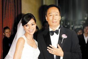 郭台铭牵手刘嘉玲,郭台铭与林志玲及刘嘉玲的情史