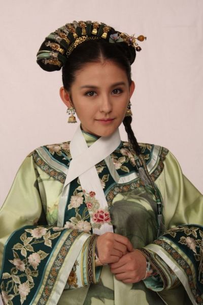 15岁就当《瑞丽》封面女郎，却被老师否定，沉寂10年再度翻红