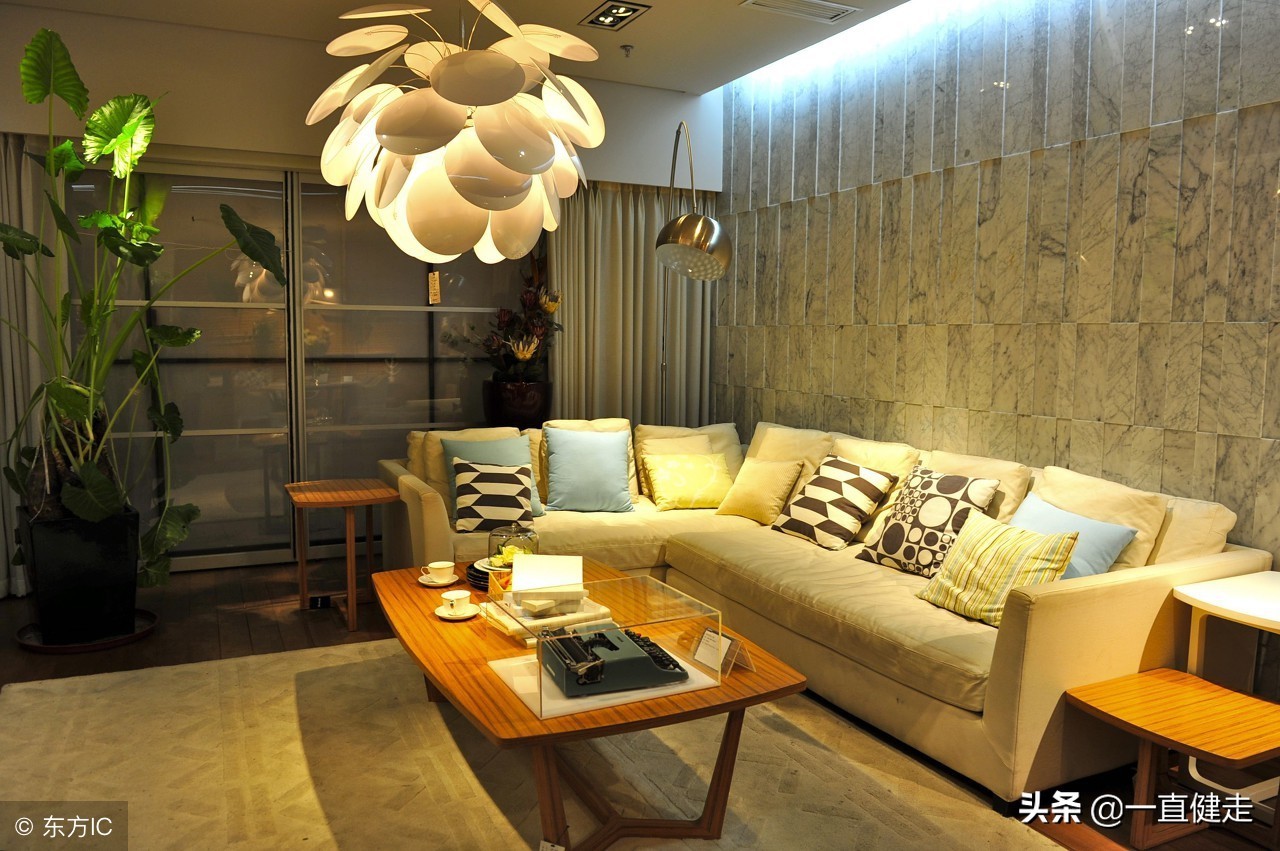 小说红楼梦完整版免费听,红楼梦小说全集免费完整版