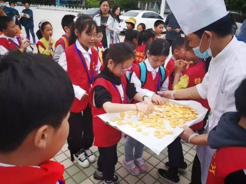 盐城晚报小记者,盐城晚报小记者文章