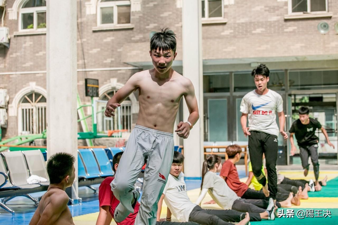 踢王决全国巡演,学青会足球男子u18总决赛队伍