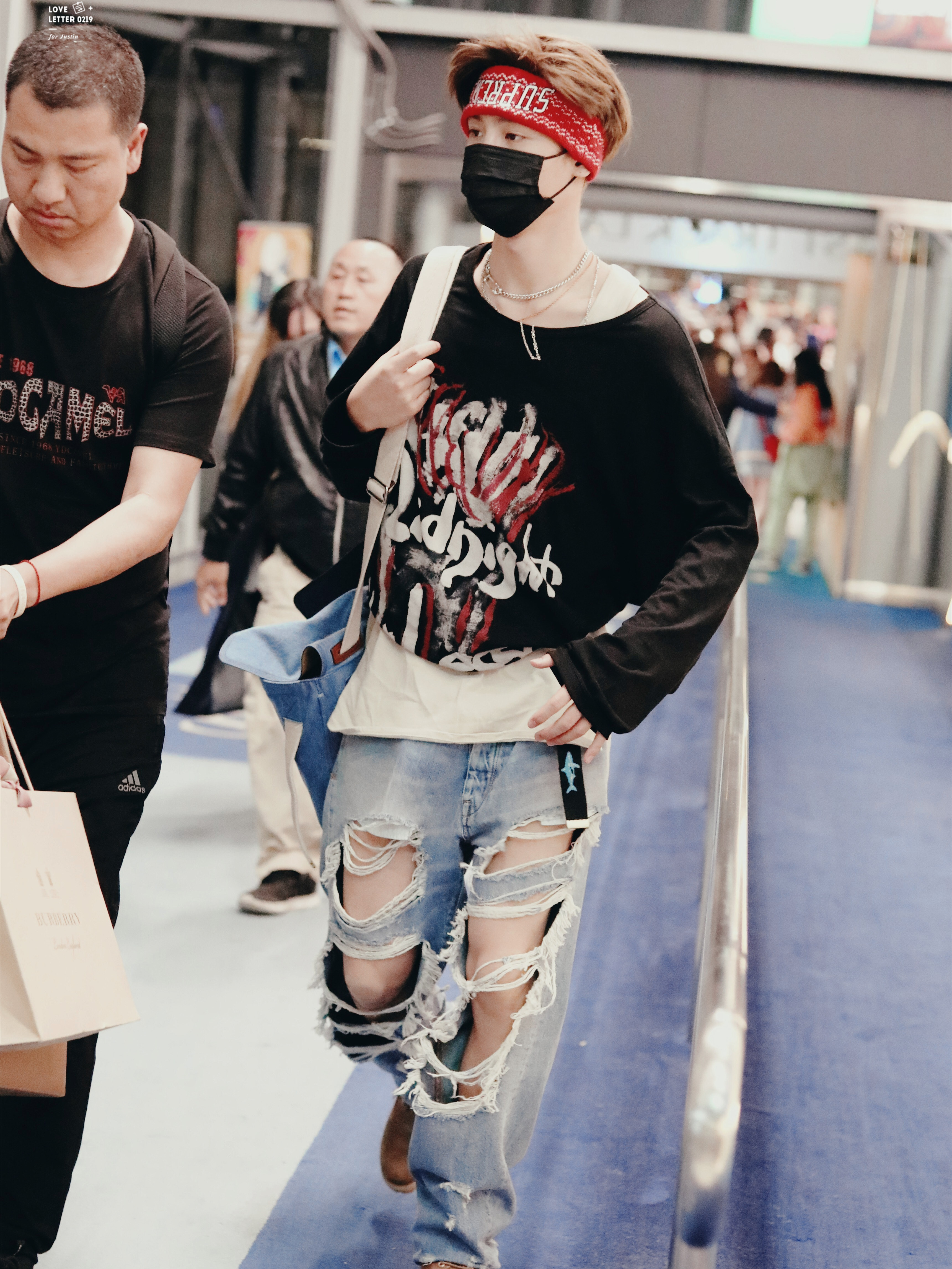 justin奇葩穿搭,justin个性