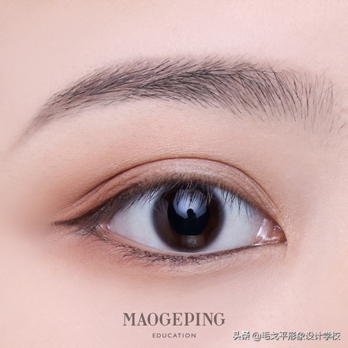 闪闪惹人爱还挺适合化眼妆,闪闪眼妆教程干净高级