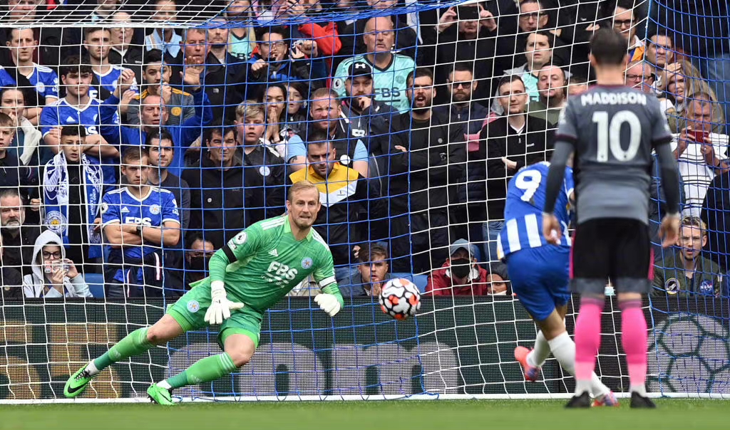 英超大爆冷曼城98分钟被对手绝杀,英超1比0爆冷