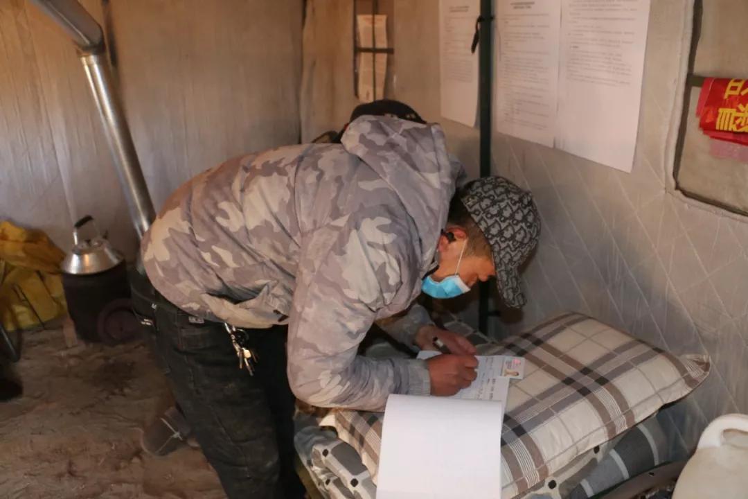 9小时，50张图，带您看全村最靓“代购员”