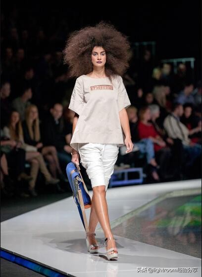 最简单的服装拍摄技巧,平面拍摄服装搭配技巧