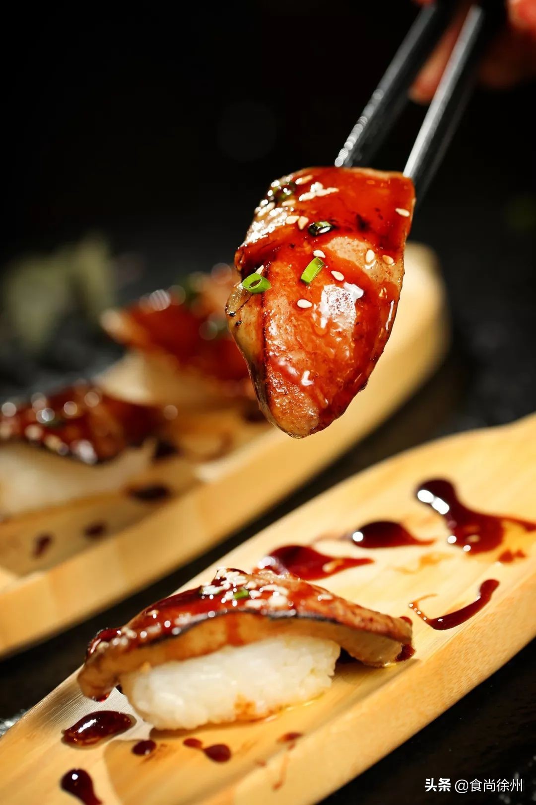 徐州发现超魔幻烧肉酒场，颜值赛高！可以大口吃肉大口喝酒！