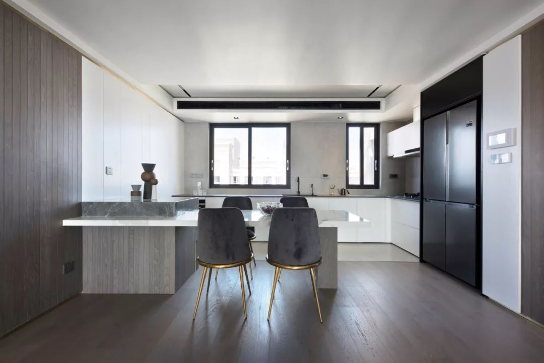 轻奢惬意舒展空间设计,141平新中式禅意设计