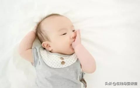 宝宝打嗝怎么办教你止嗝小方法,宝宝嗝怎么越来越难拍