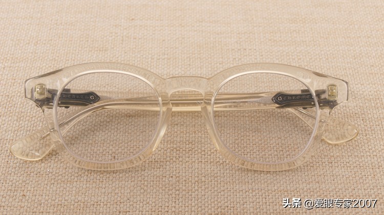 眼镜坏了用哪种胶才能粘好,眼镜坏了修补一下