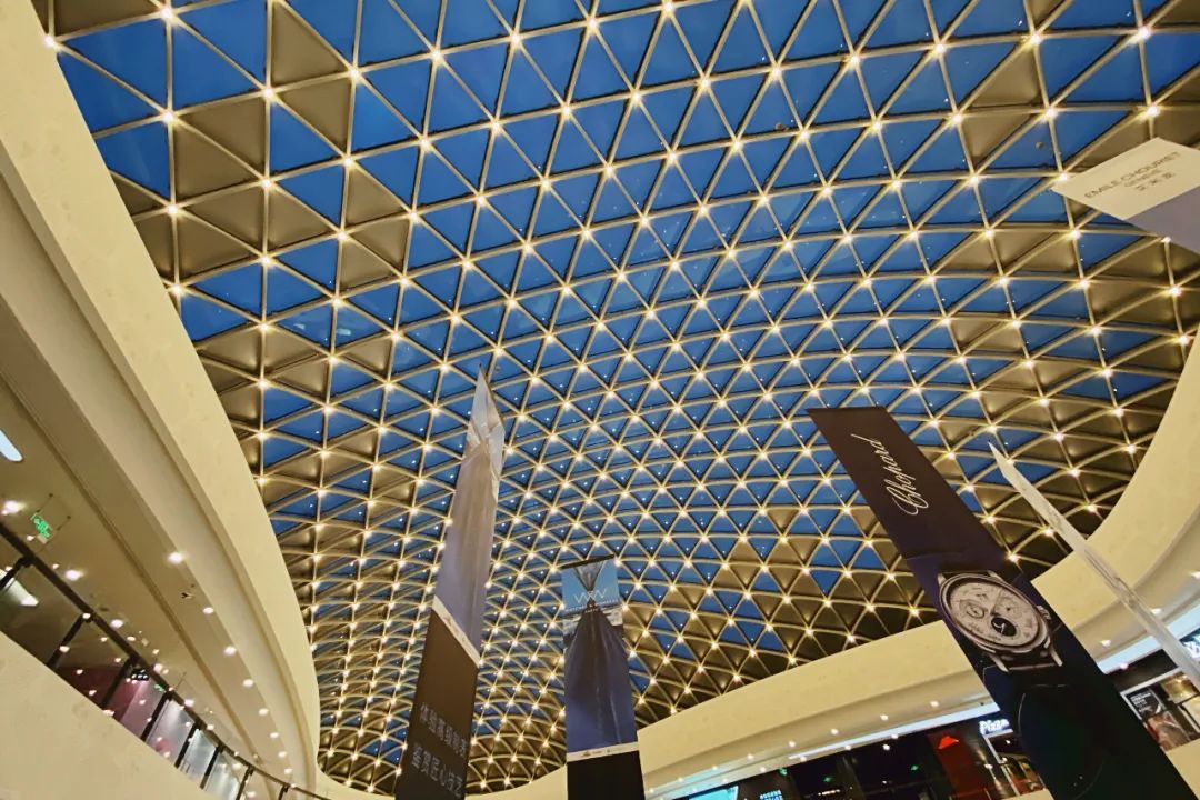 三亚最大的国际免税店在哪里,三亚国际免税城亚洲最大