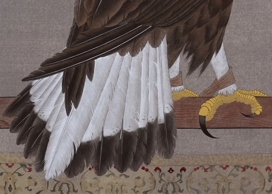 他画的鹰，严谨工致，萧疏威严