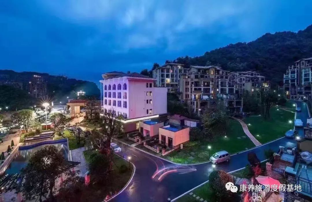 当下看完这篇文章，相信你已经按耐不住想来体验了