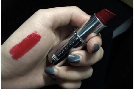 女生必备的五支大牌口红,又纯又欲的纪梵希口红推荐