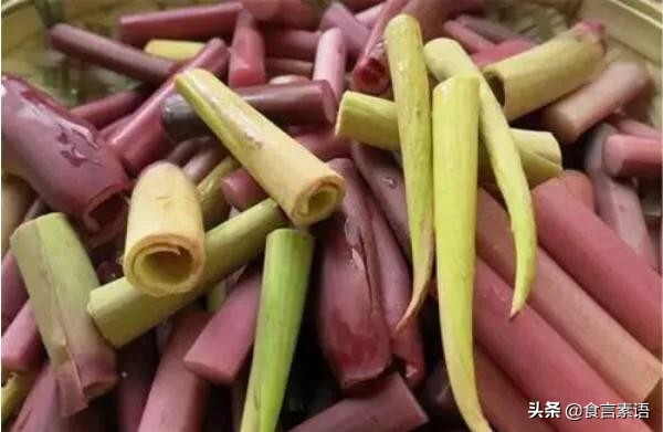芋头的花在云南也是道好菜，做不好会麻嘴，这样做保证安全又好吃
