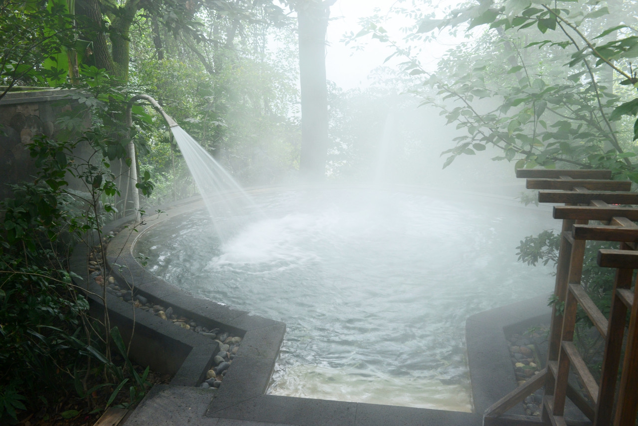 心脑血管疾病患者慎泡温泉,泡温泉对心血管疾病有好处吗