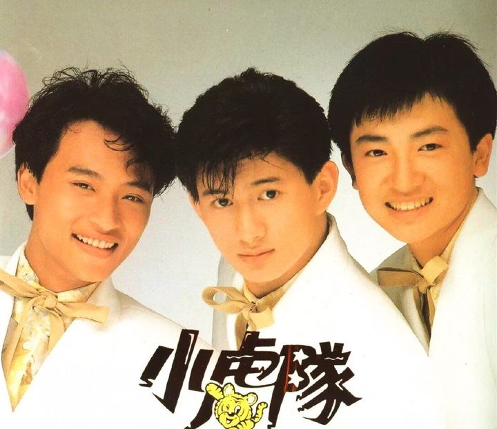 周传雄与张信哲哪个厉害,周传雄与张信哲比高音