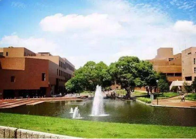 日本最悠久的大学,最早日本学校建在中国哪一年