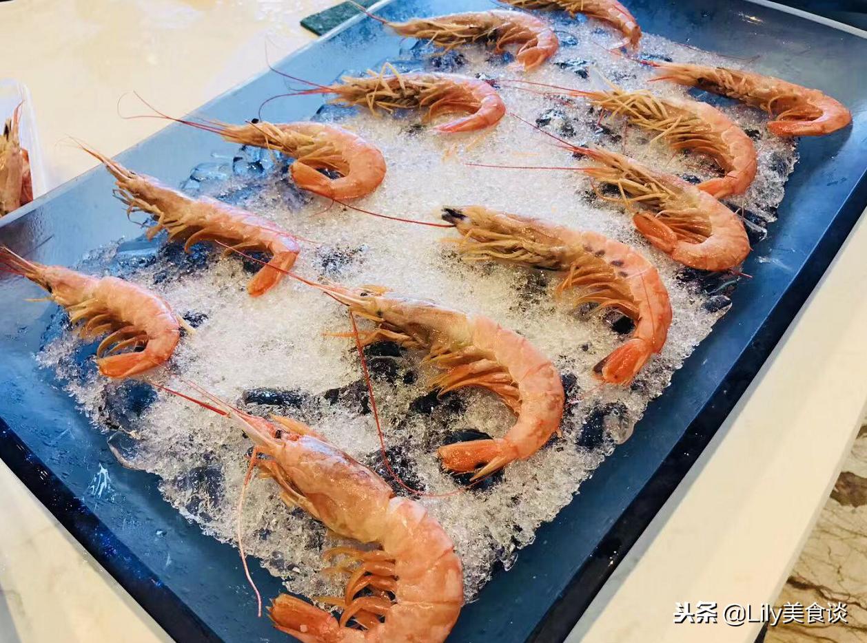 一人吃海鲜自助,朋友请吃海鲜大餐