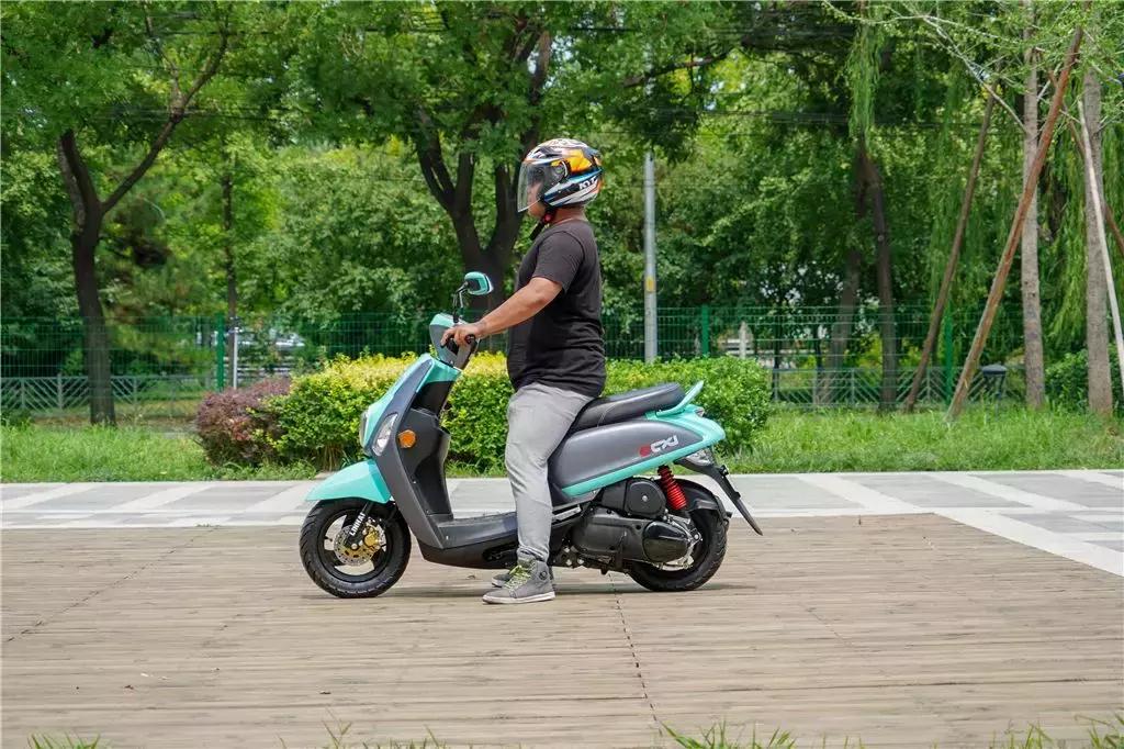 林海新雅格摩托车评测,林海新雅格踏板摩托车省油吗
