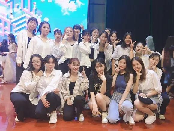 学考热门学校,学考热门专业院校