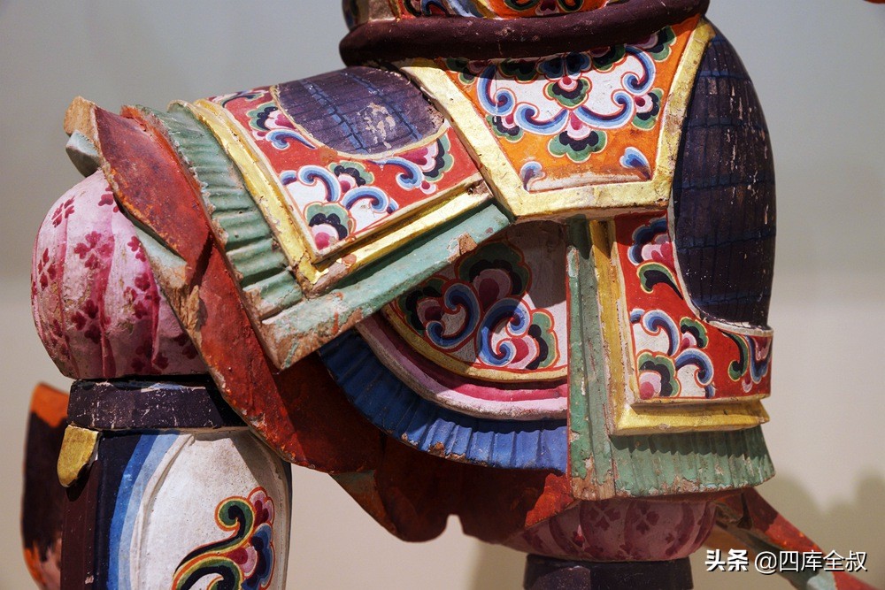 汉代彩绘俑一级文物图片高清,古代文物绘画线描三彩俑