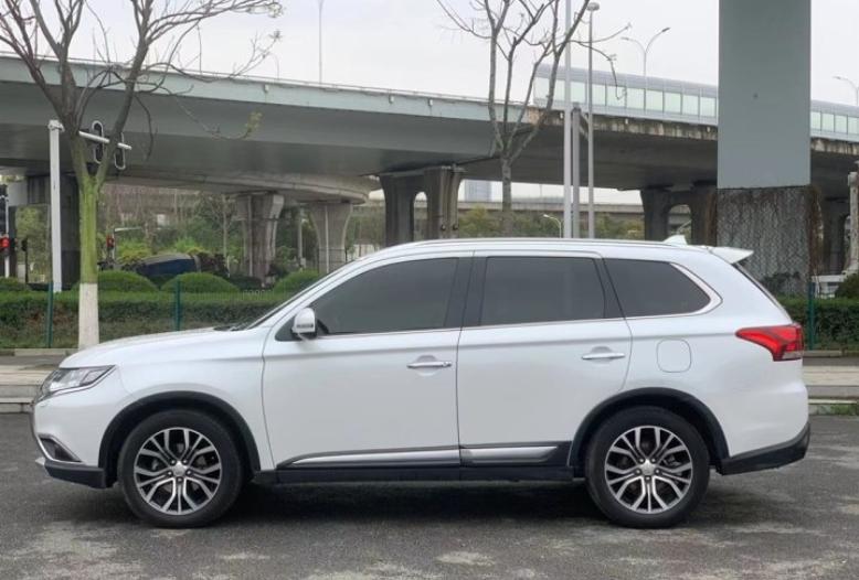 欧蓝德2020款2.4四驱落地价格,18款欧蓝德2.47万公里值得购买吗