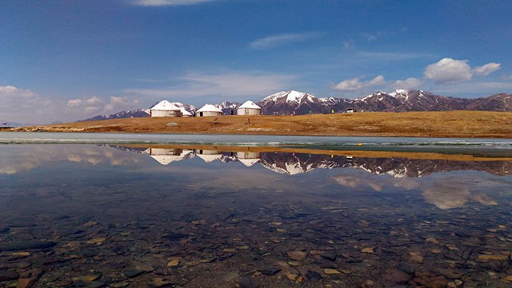 台湾妹子游*疆新**,二）：一个人的寻梦之旅，真实而美好