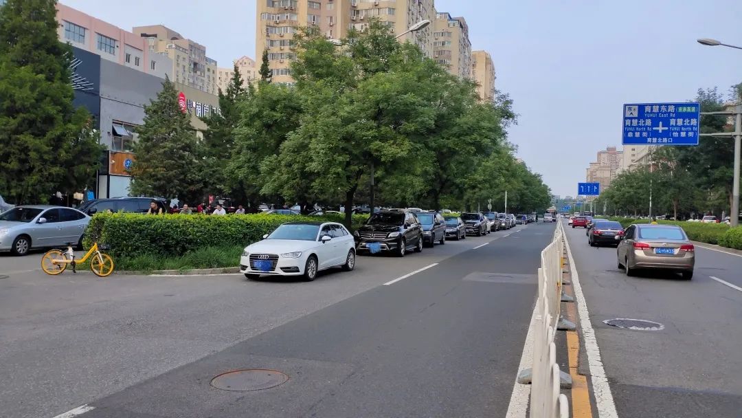 什么地方能停什么地方不能停,该停的地方就停不该停的地方