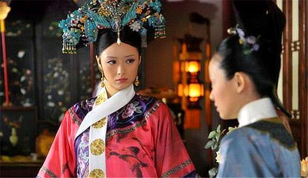 甄嬛传宜修和华妃看戏,甄嬛传宜修处置华妃视频