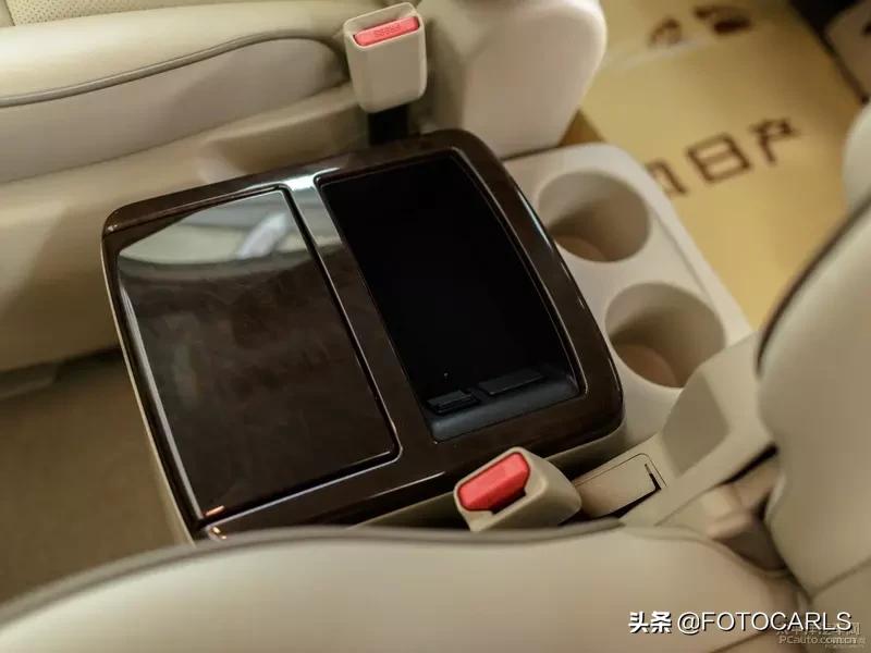 日产贵士3.5翻新,日产贵士4座版